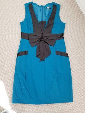 ASOS Vintage‑Inspired Dress • UK 10 (US 6) • Timeless & Comfortable